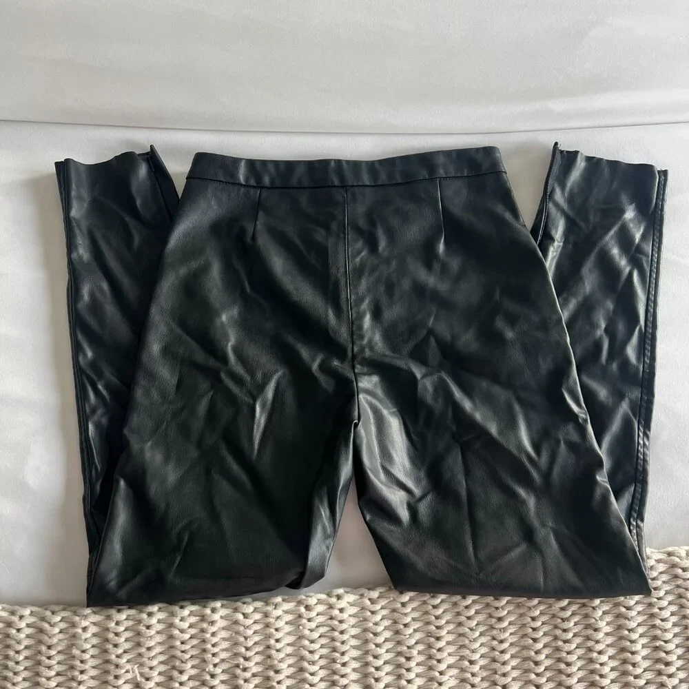 Zara Women's Skinny Black Faux Leather Pants with Ankle Zippers Medium - Picture 4 of 8